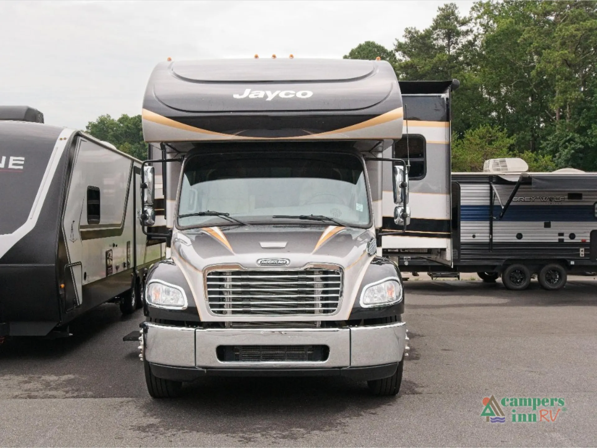2017 Jayco Seneca 37TS - Photo 4
