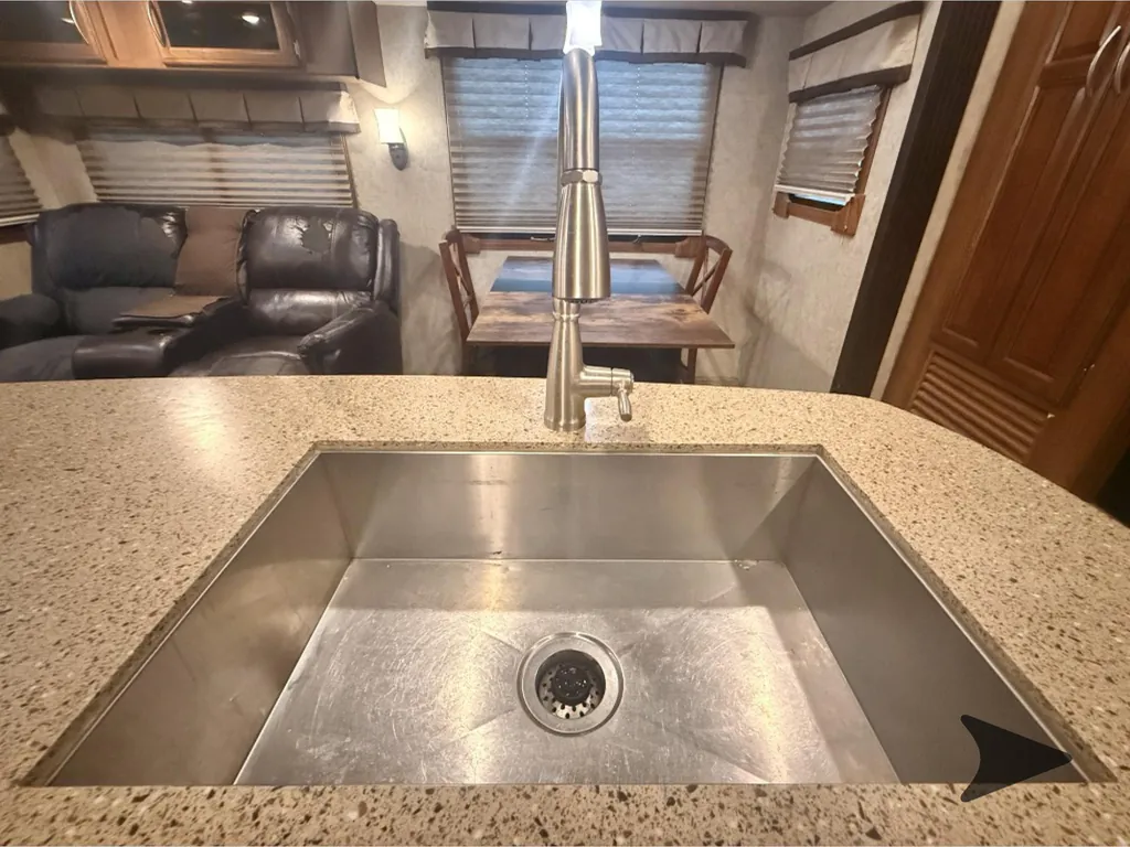 2017 Prime Time Crusader 295RST, Photos photo 20