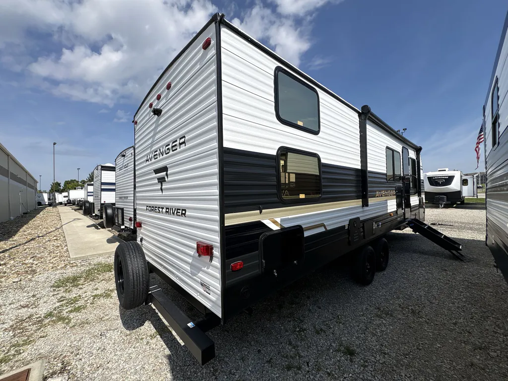 2027 Forest River Avenger 26DBS, Photos photo 4