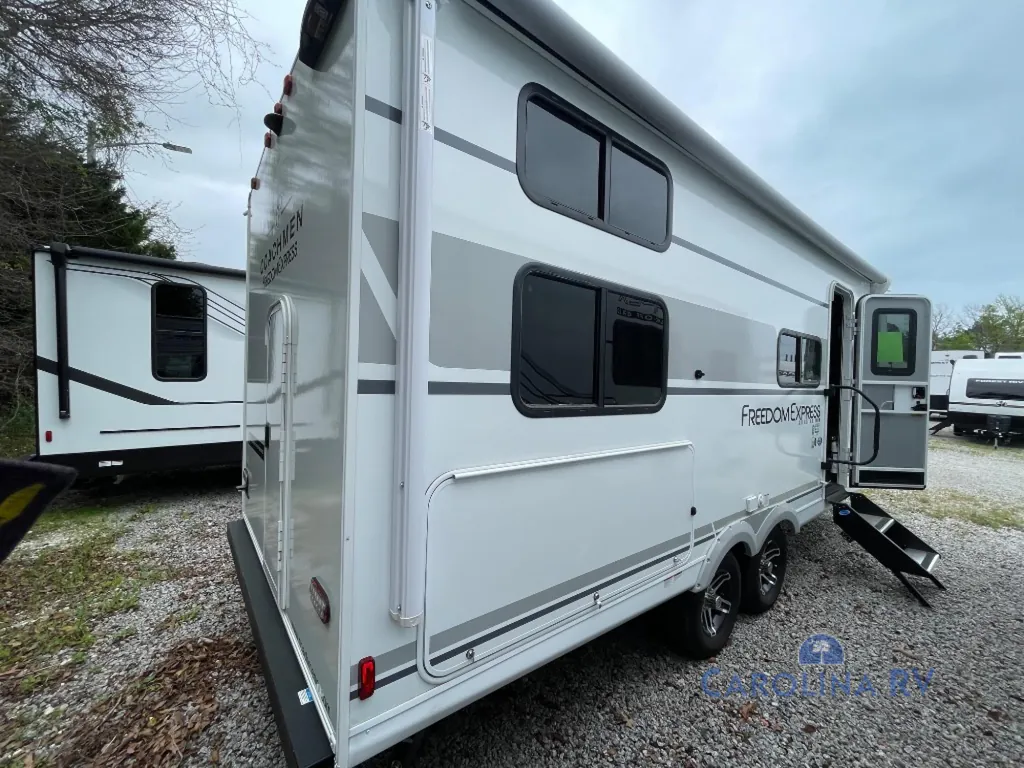 2026 Coachmen Freedom Express Select 21SE, Photos photo 10