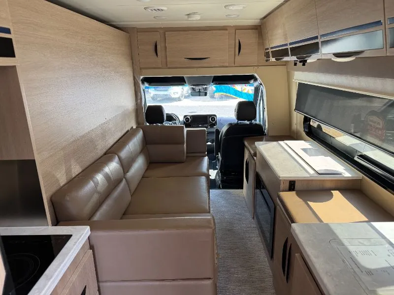 2025 Chinook RV Summit EB, Photos photo 5