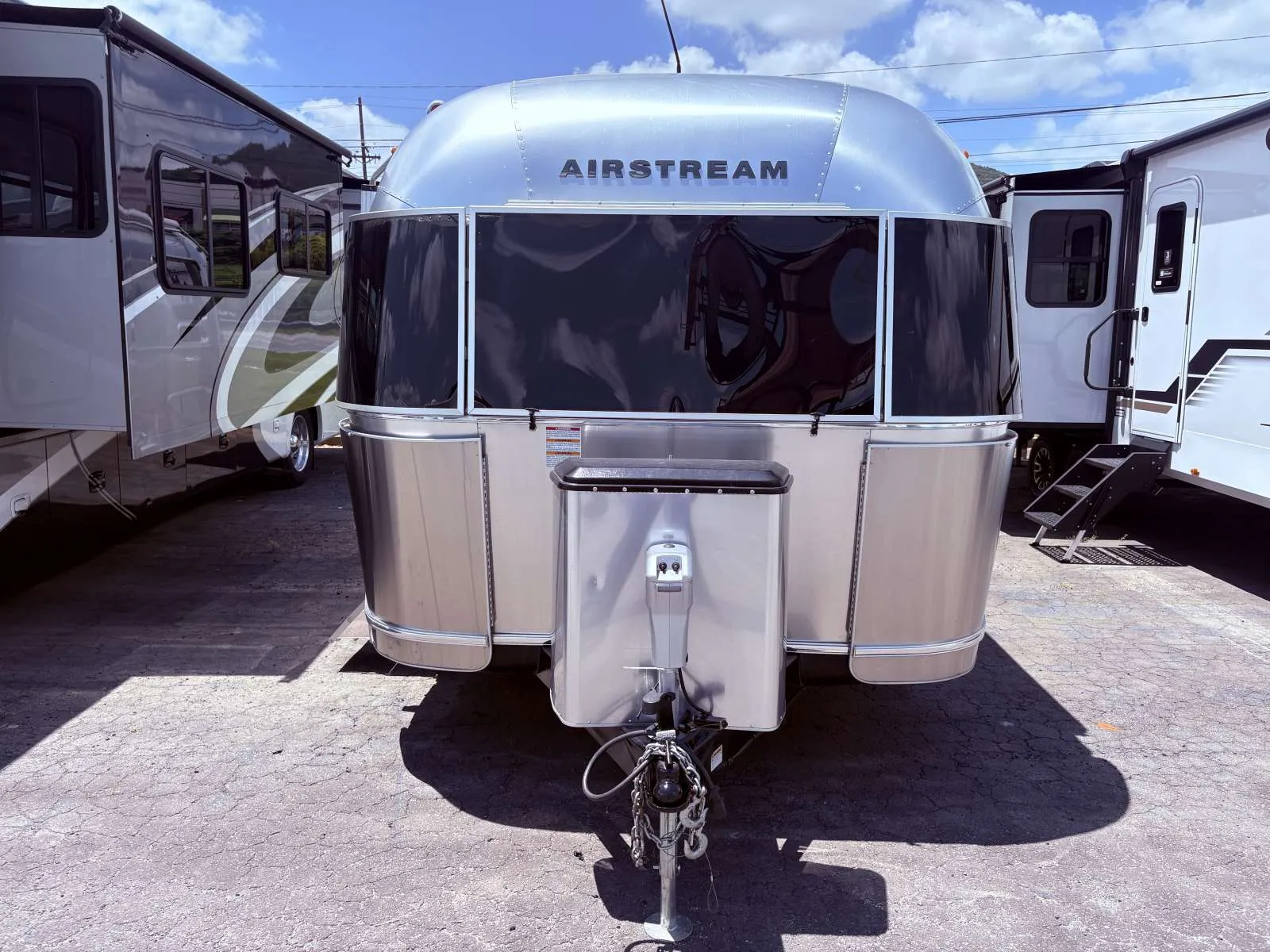 2019 Airstream International 28RB - Photo 2