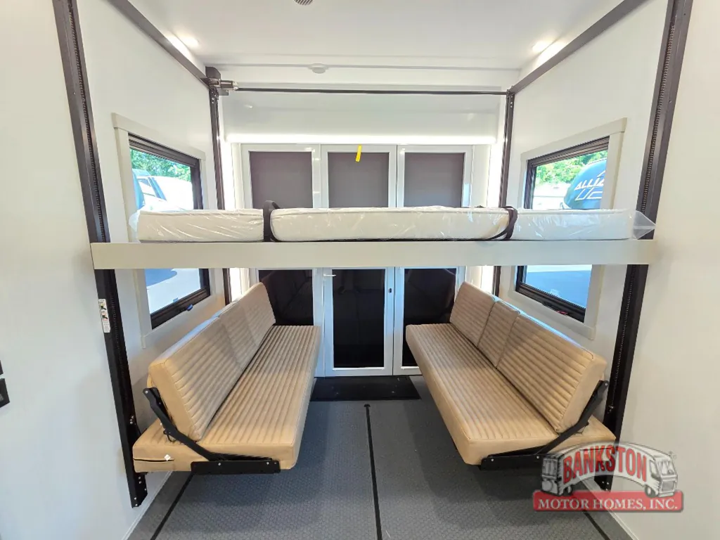 2027 Brinkley Model G 3970, Photos photo 20