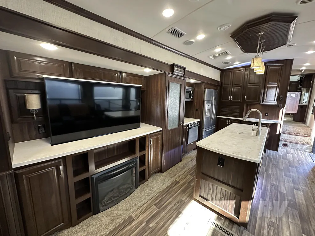 2017 Forest River Cardinal 3456RL, Photos photo 11