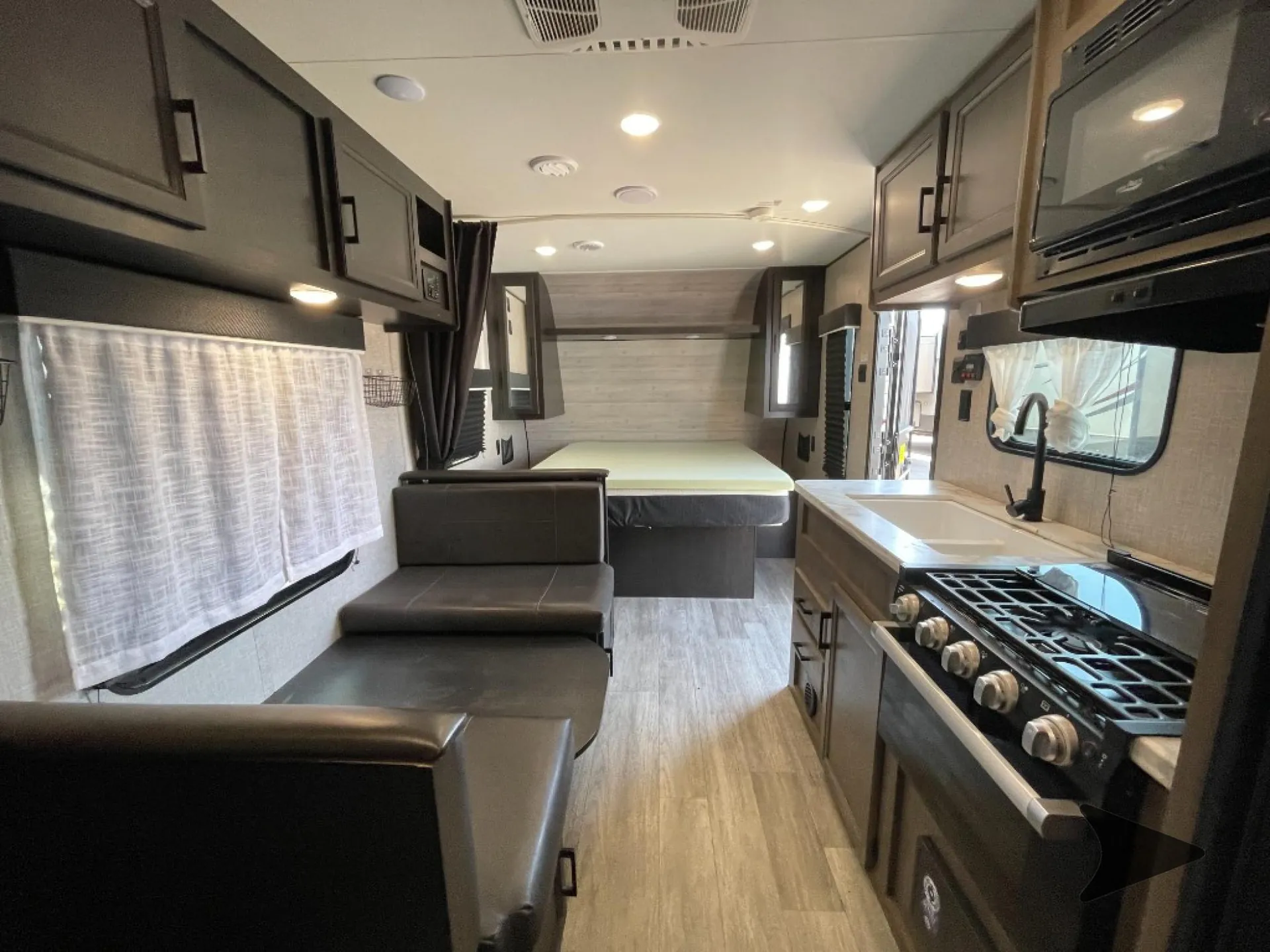 2022 Jayco Jay Flight 224BHW - Photo 3
