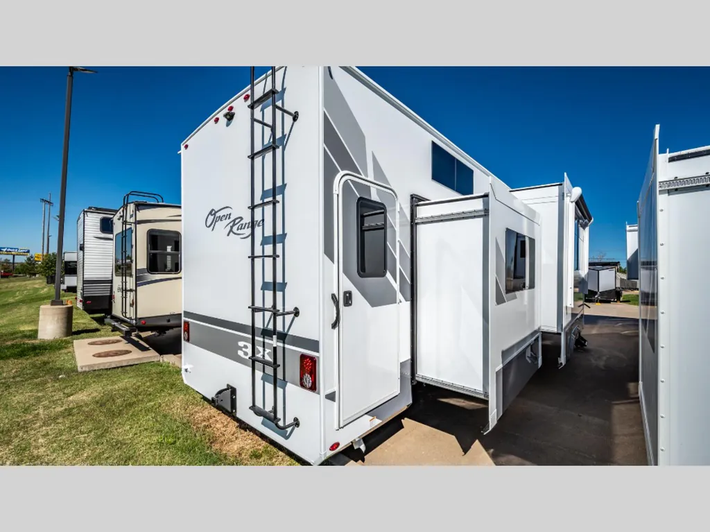 2027 Highland Ridge Open Range 3X 393TBR, Photos photo 2