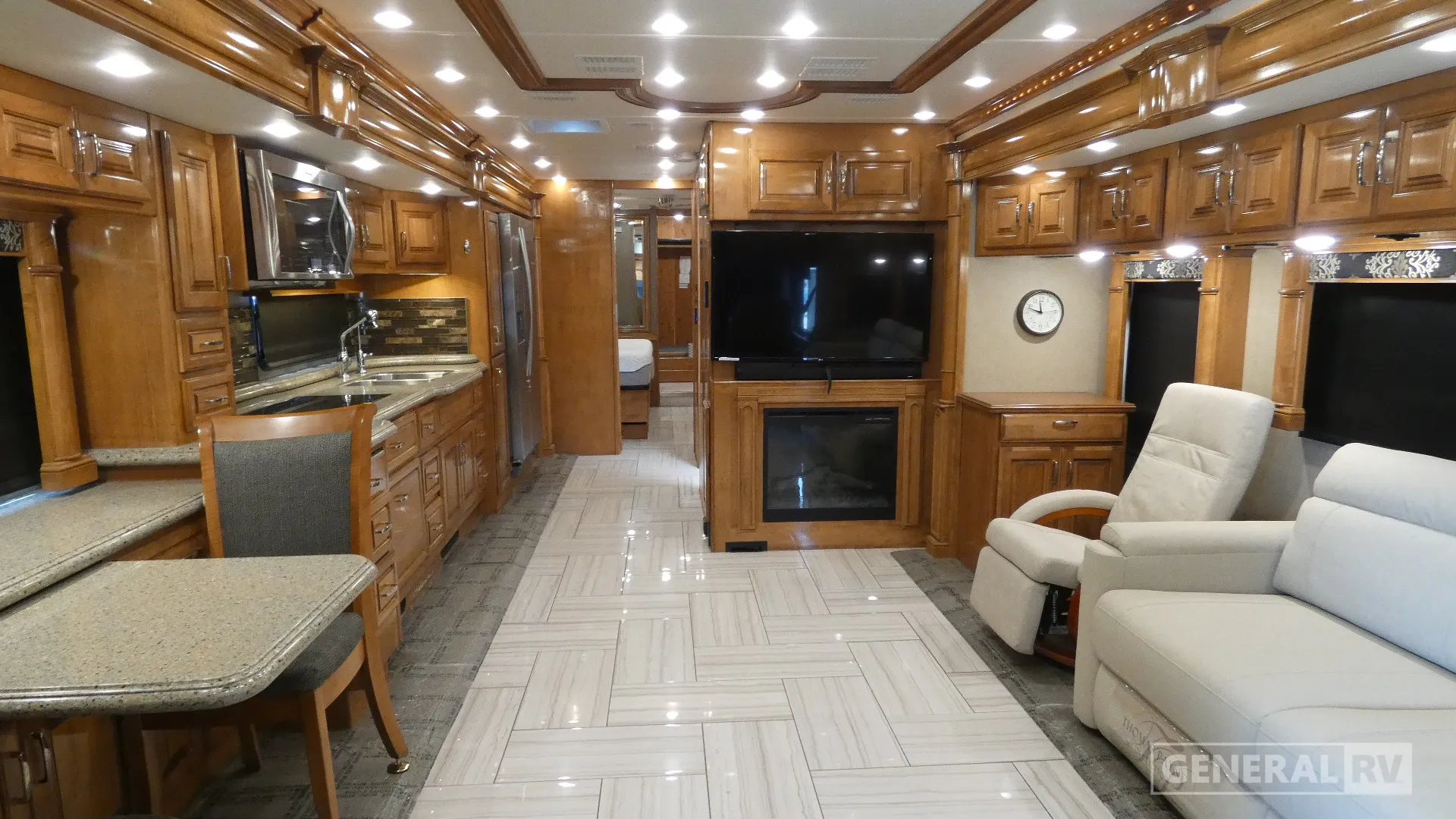 2018 American Coach American Revolution 42P - Photo 3