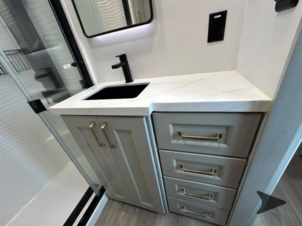 2025 Brinkley Model G 3250, Photos photo 57