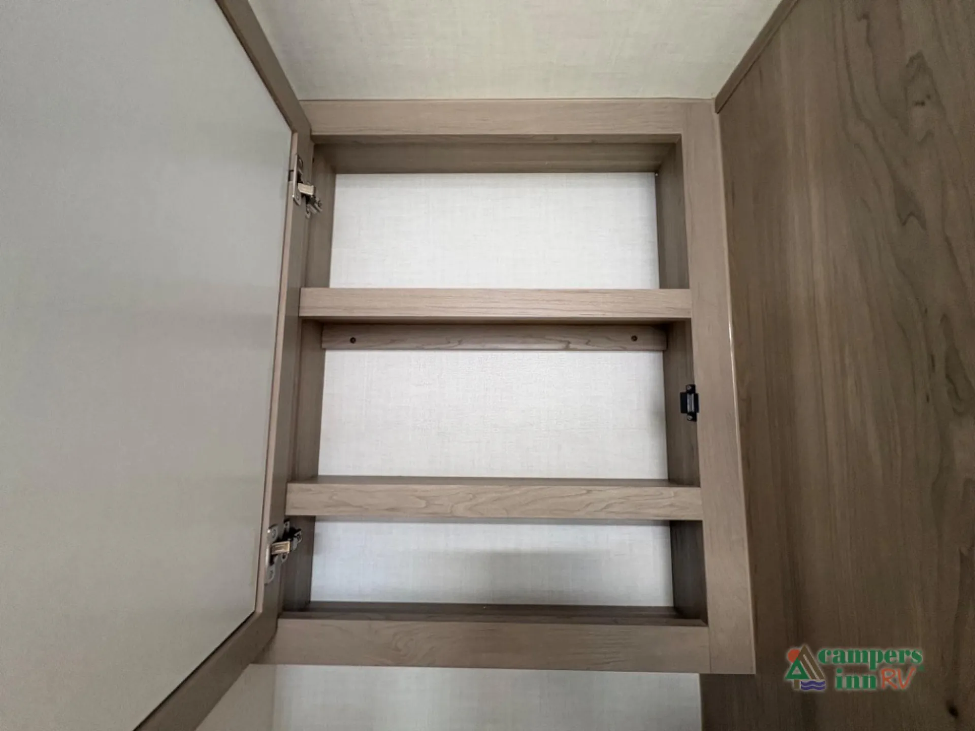 2026 Forest River Rockwood Mini Lite 2506FK — Photo 6