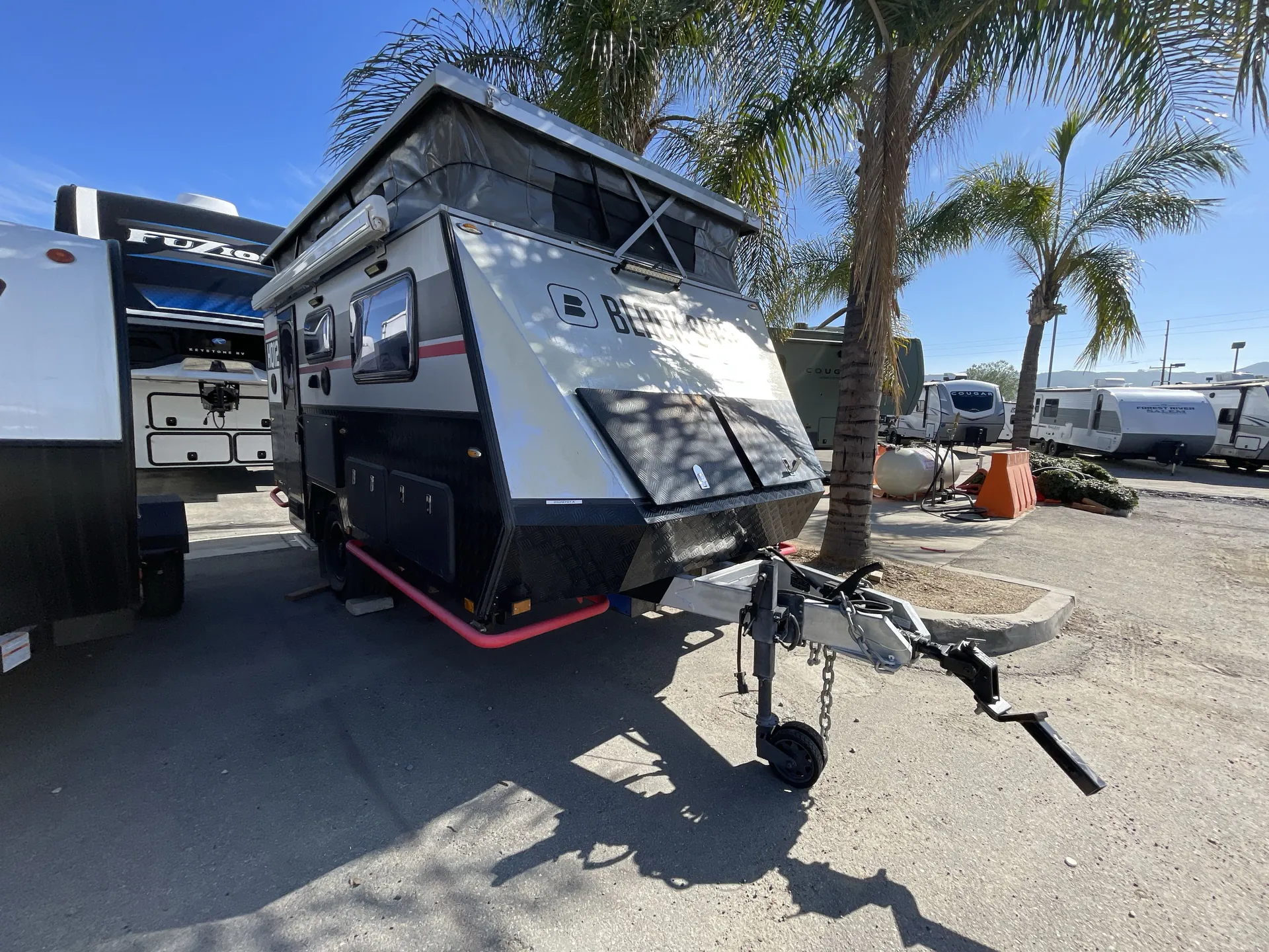 2020 Black Series Black Series Caravan HQ12 - Main photo