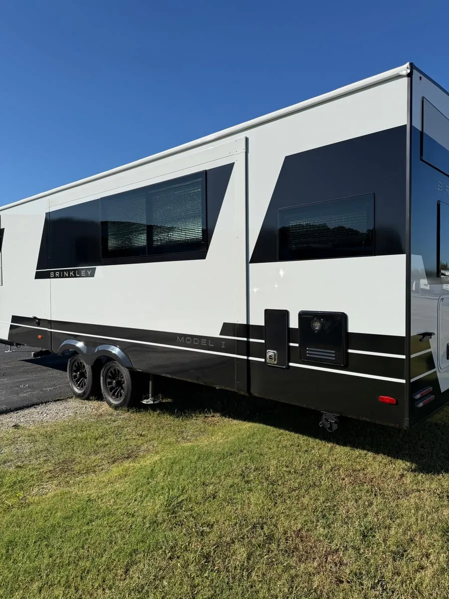 2027 Brinkley Model I 290, Photos photo 4