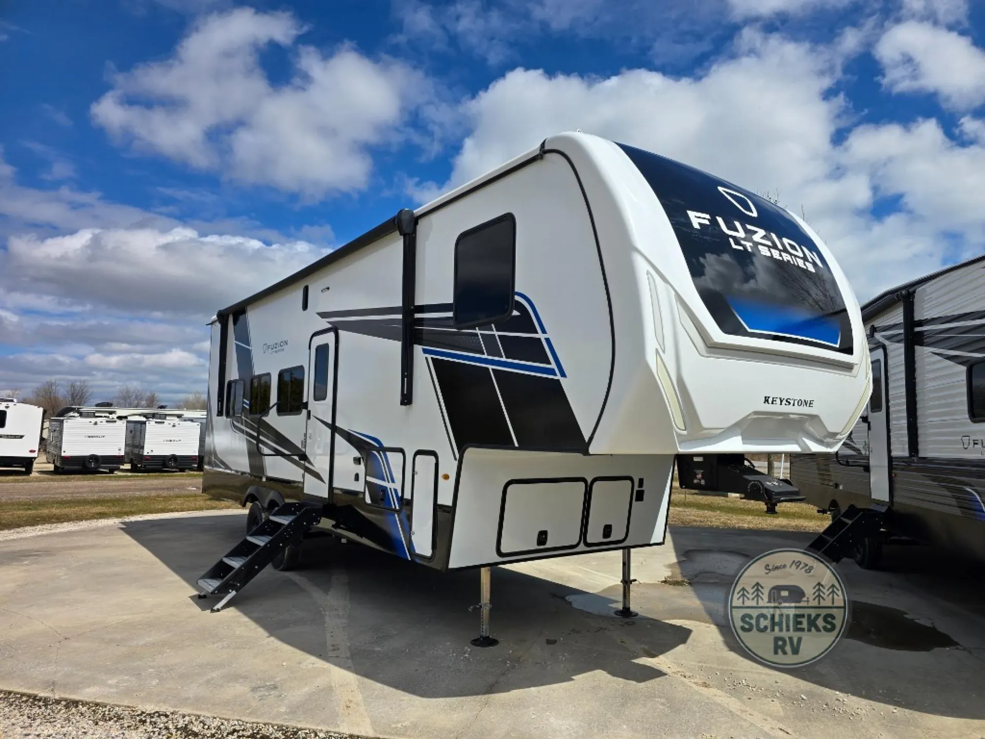 2026 Keystone Fuzion Impact Edition 321LT - Photo 2