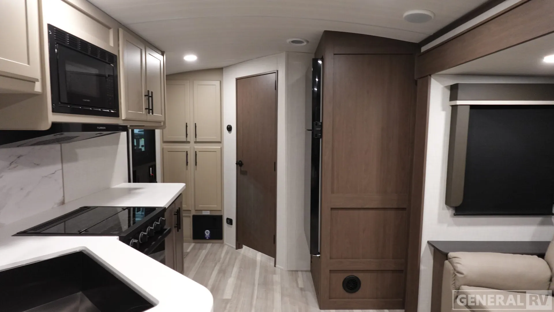 2026 Keystone RV Cougar Half-Ton 22RBS - Photo 3