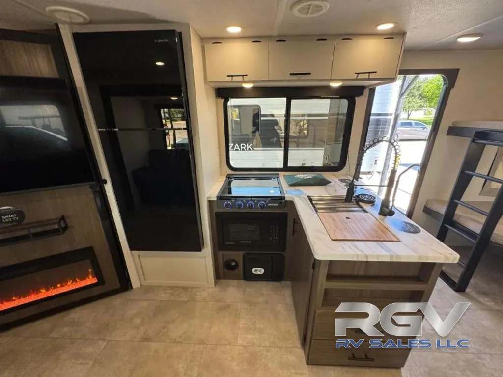 2027 Forest River Tracer 275BH, Photos photo 16