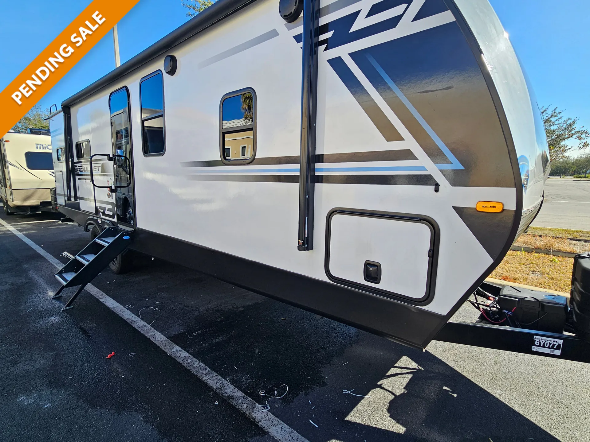 2025 Keystone Bullet Crossfire 270RKS - Photo 2