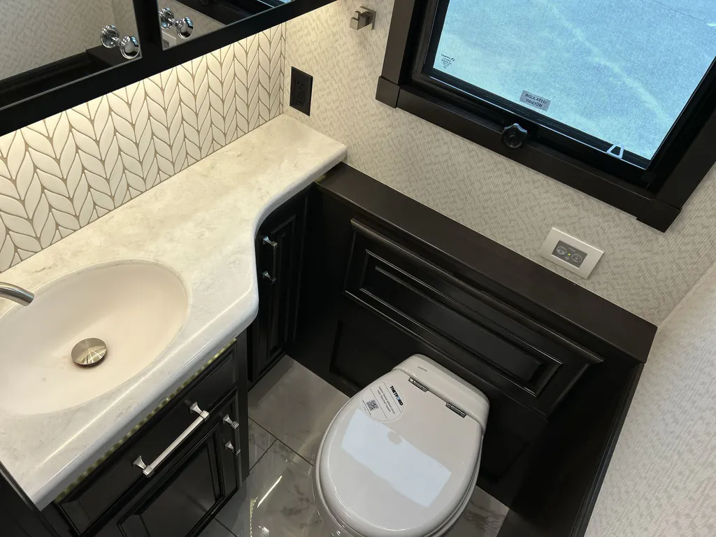2026 Entegra Coach Aspire 44V, Photos photo 46