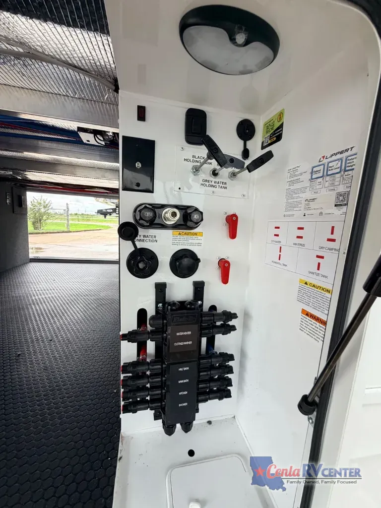 2027 Jayco PINNACLE 36FBTS, Photos photo 33