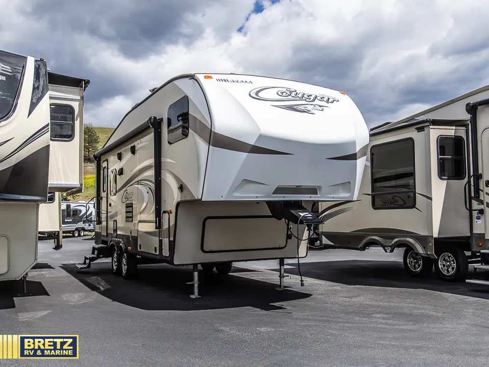 2017 Keystone RV Cougar Half-Ton Series 246RLSWE - Photo 2