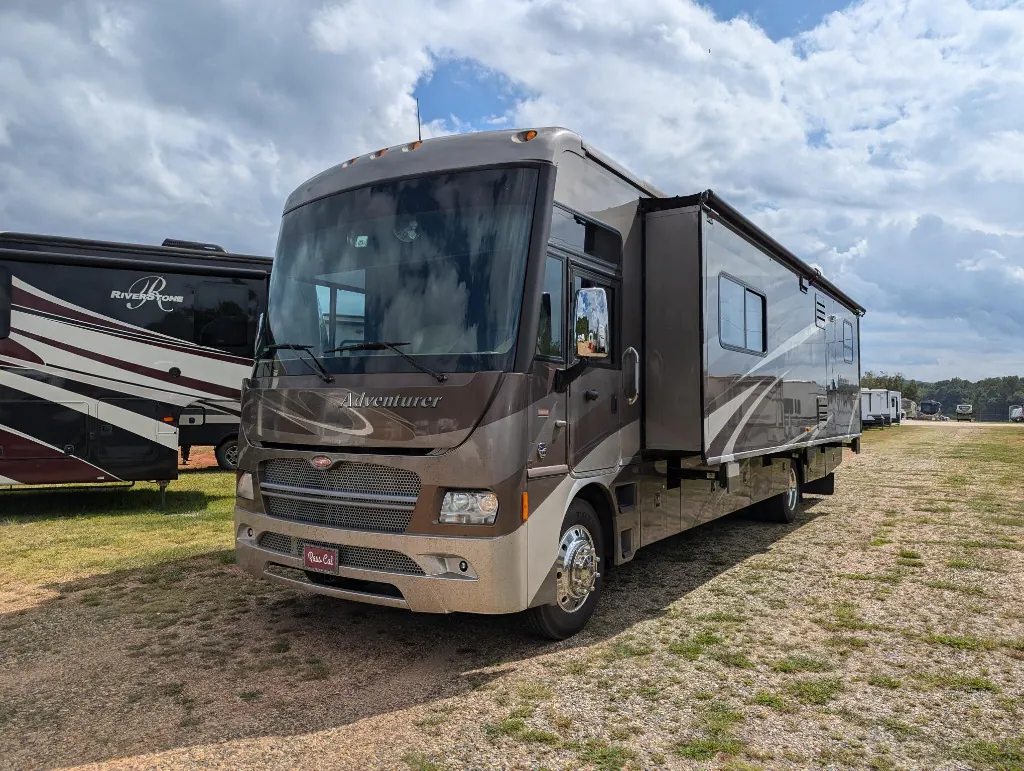 2012 Winnebago Adventurer 37F - Photo 3