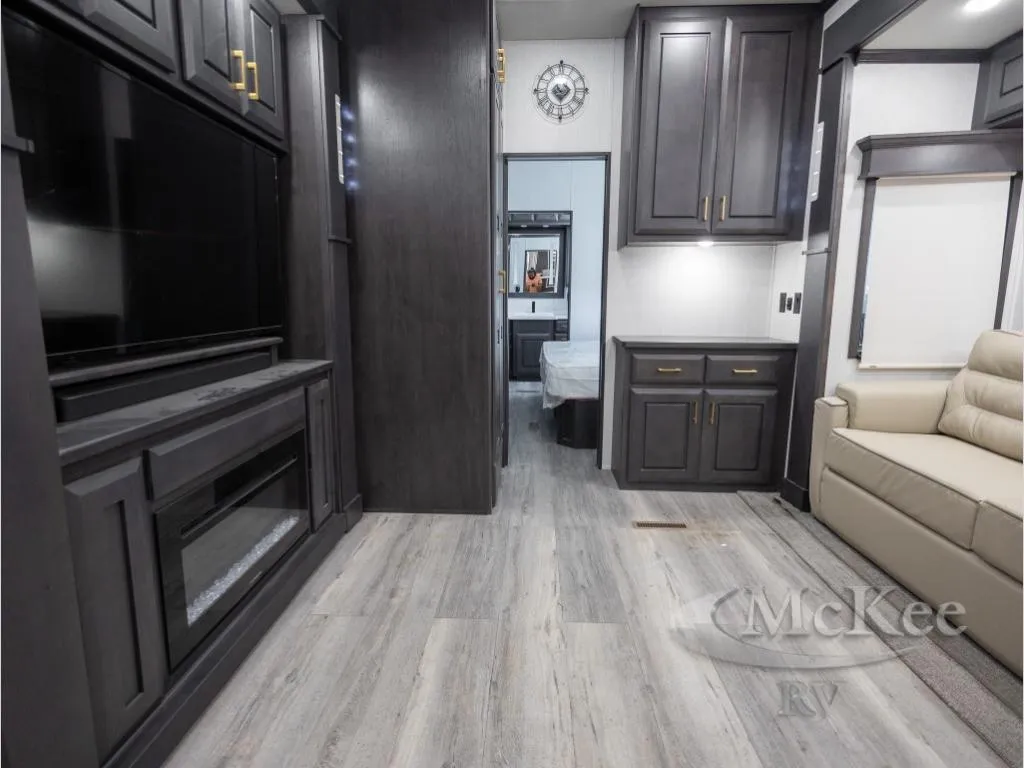 2021 DRV Mobile Suites 41FKMB - Photo 3