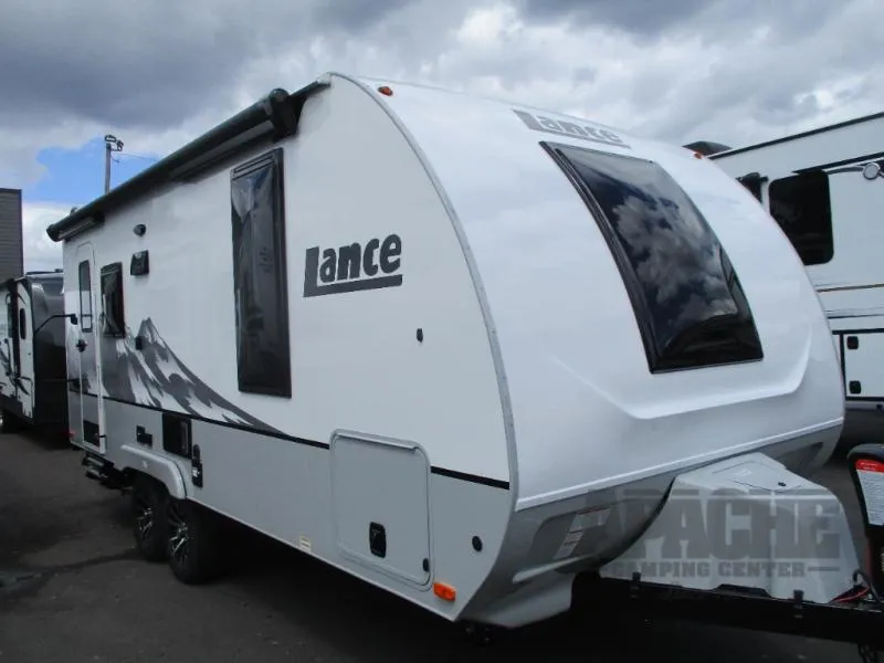 2026 Lance Lance Travel Trailers New    1995 - Main photo
