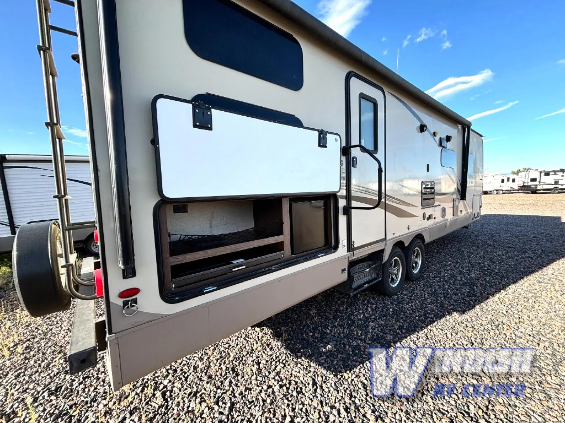 2019 Forest River Rockwood Ultra Lite 2706WS — Photo 6