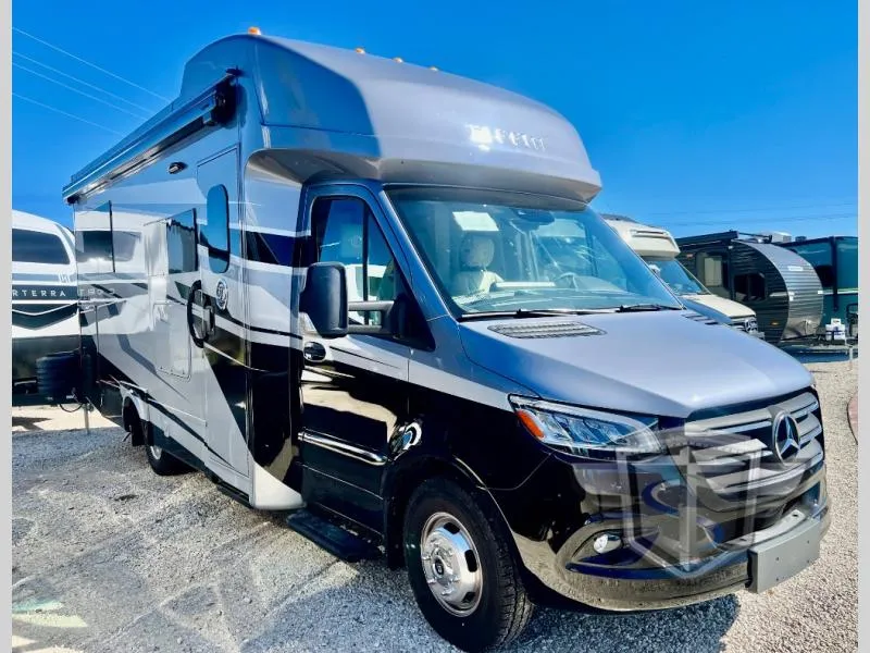 2026 Tiffin Wayfarer 25 XLW - Photo 2