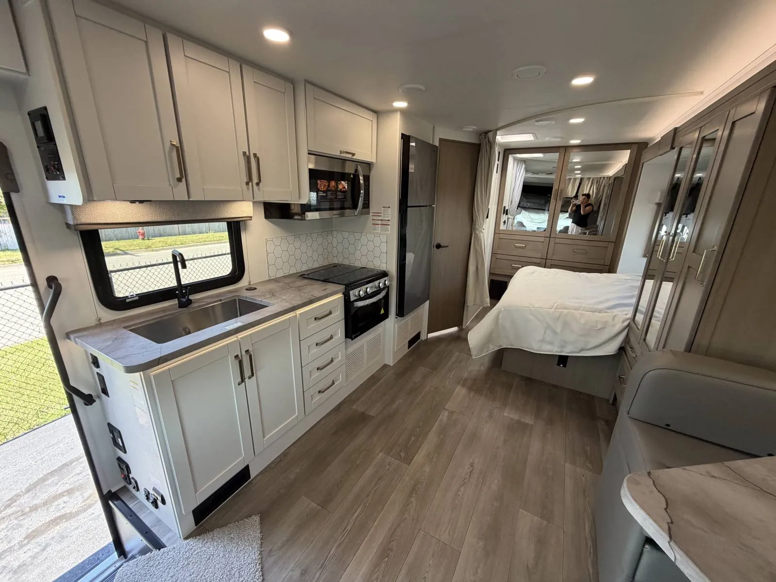 2027 Jayco Redhawk 24B - Photo 4