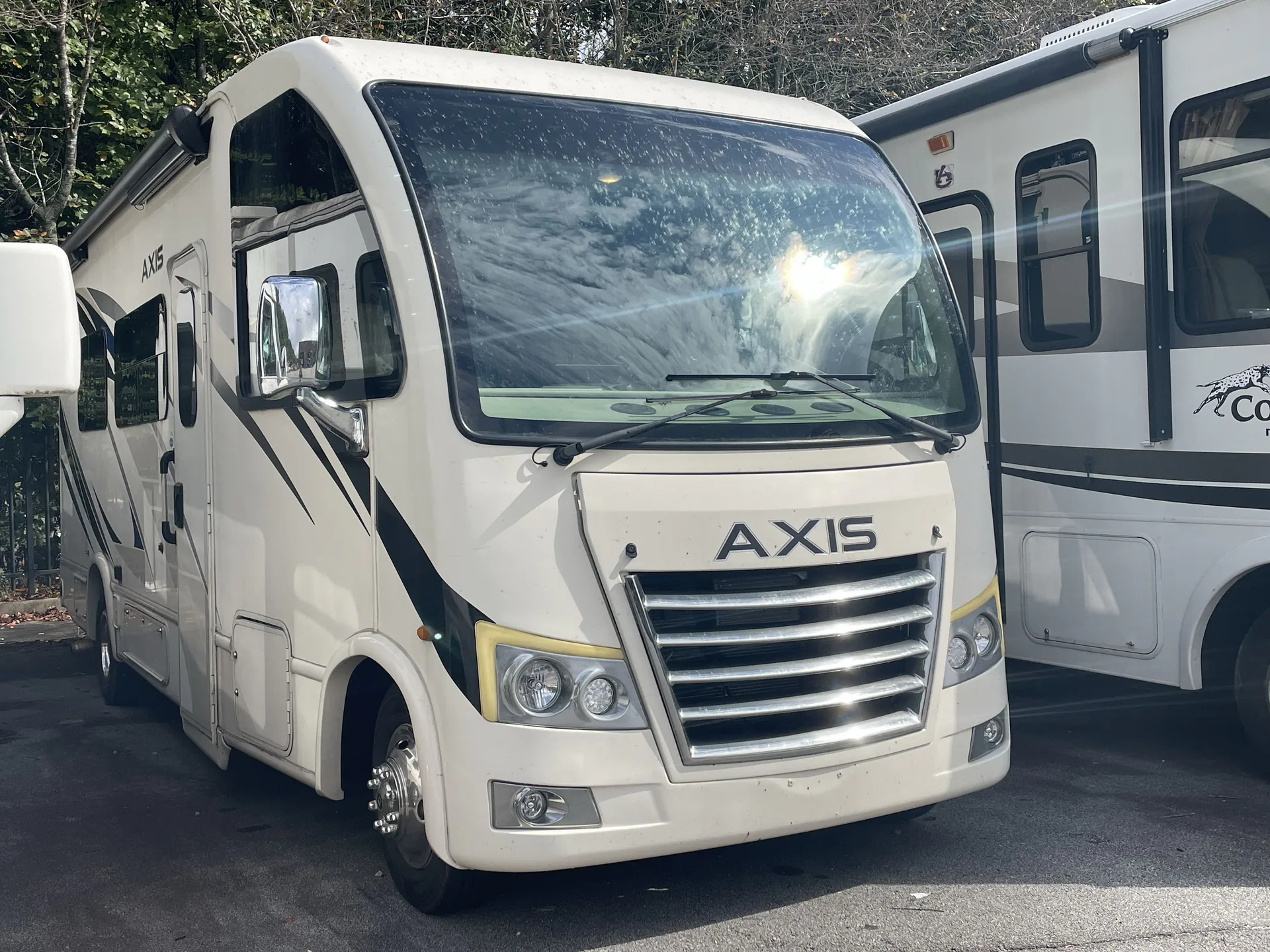 2022 Thor Motor Coach Axis 24.3