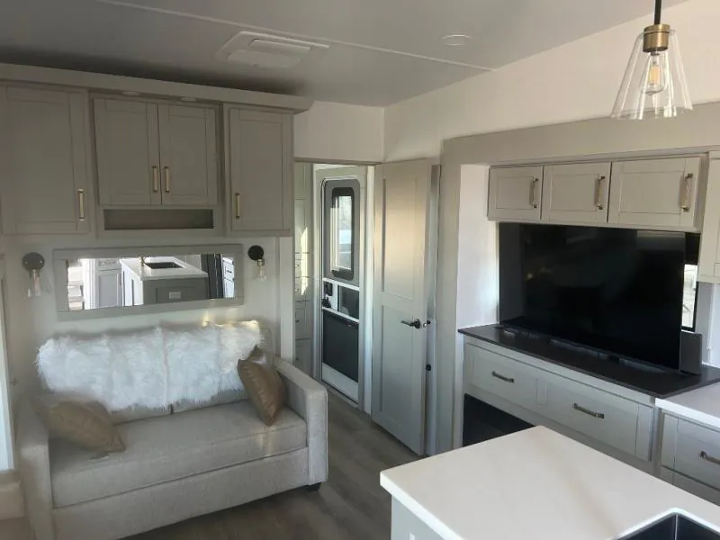 2026 Brinkley Model Z 3515, Photos photo 8