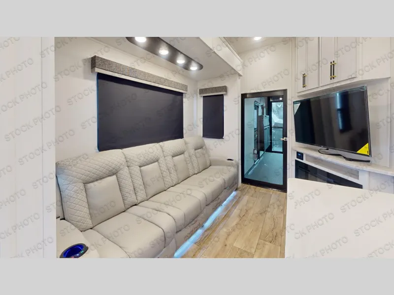 2026 Dutchmen RV Voltage V-Series New    3850 - Photo 4