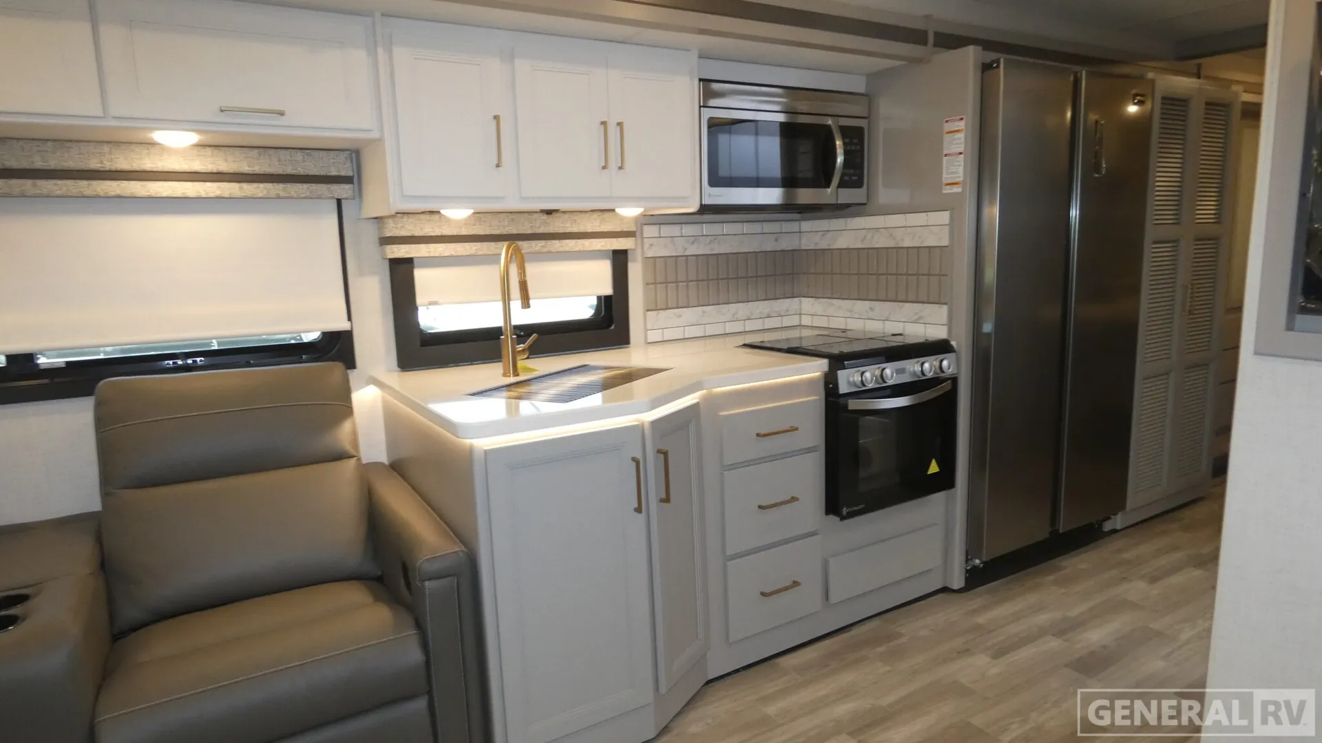 2026 Thor Motor Coach Windsport 35R - Photo 4