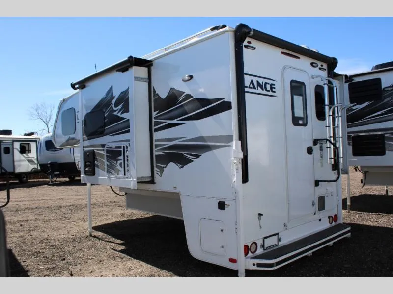 2026 Lance Lance Truck Campers New    1062 - Photo 3