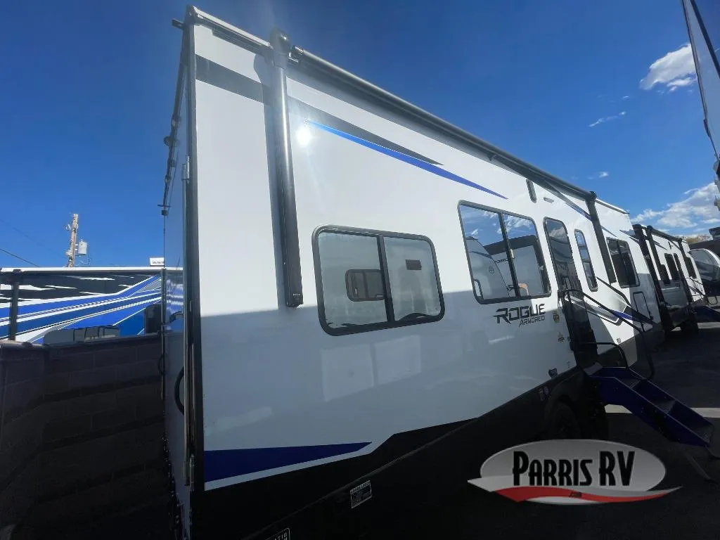 2026 Forest River Cherokee Rogue Armored 25L141 - Photo 3