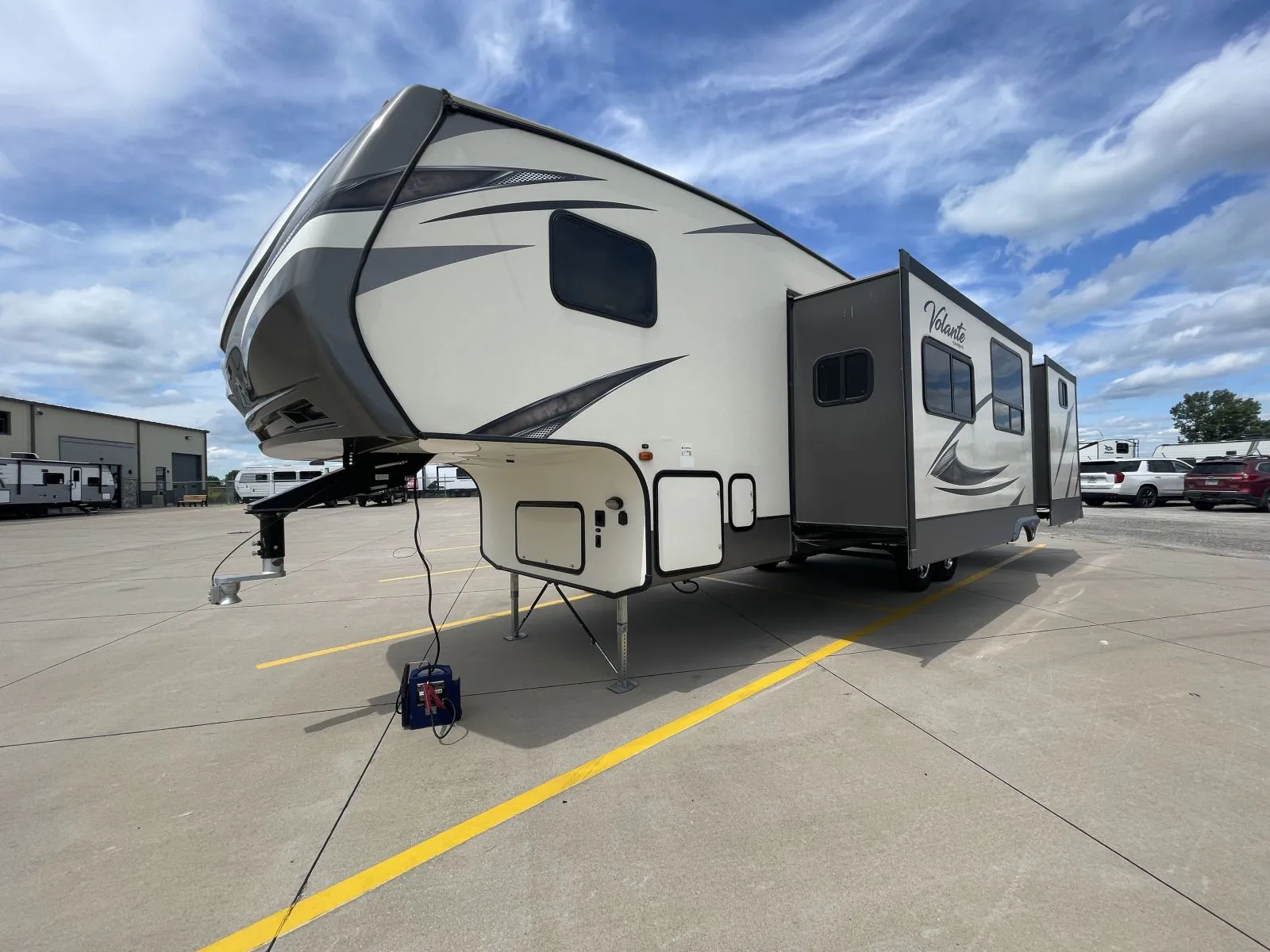 2018 CrossRoads Volante 310BH - Photo 4