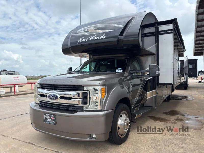 2018 Thor Motor Coach Four Winds Super C 35SB - Photo 4