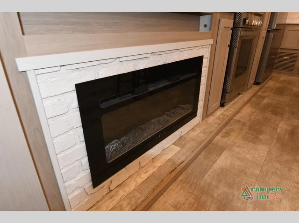 2024 Forest River Rockwood Signature 361RL, Photos photo 15