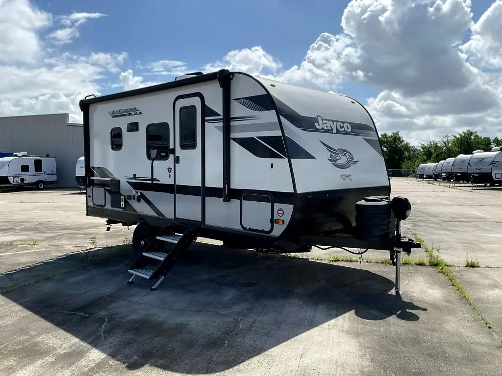 2025 Jayco Jay Feather Air 16RB - Photo 3
