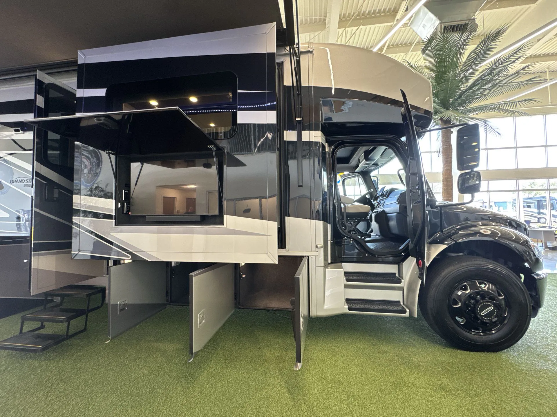 2026 Newmar Grand Star 3940 - Photo 4