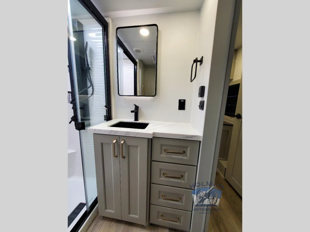 2026 Brinkley Model G 4100, Photos photo 50