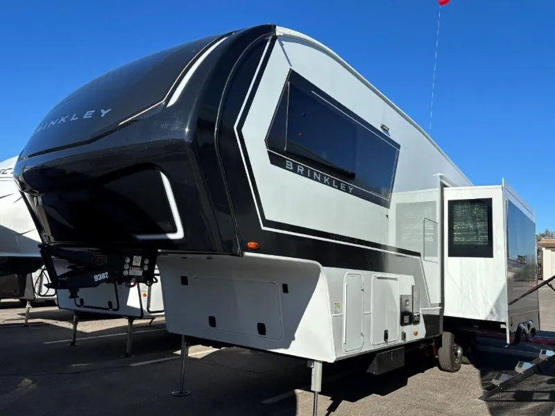 2026 Brinkley Model Z 2810, Photos photo 4