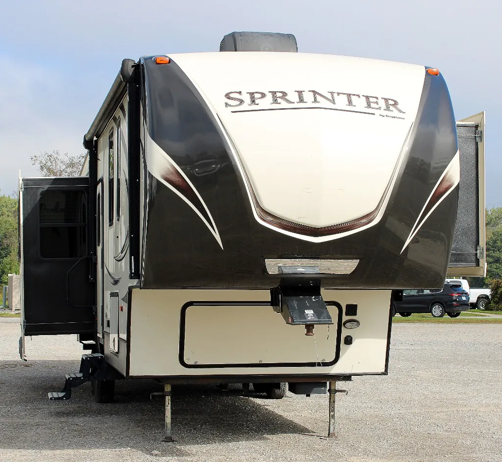 2018 Keystone Sprinter 298FWRLS - Photo 2