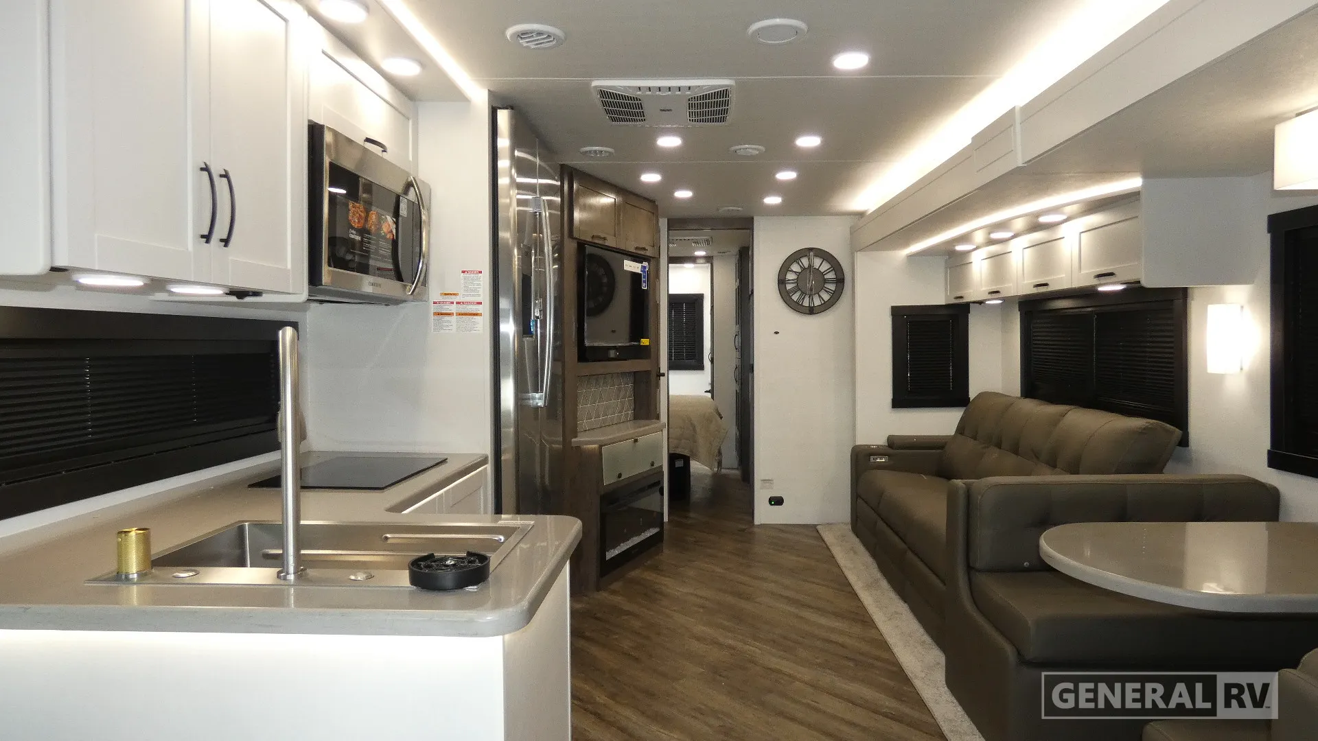 2026 Entegra Coach Accolade 37K - Photo 3