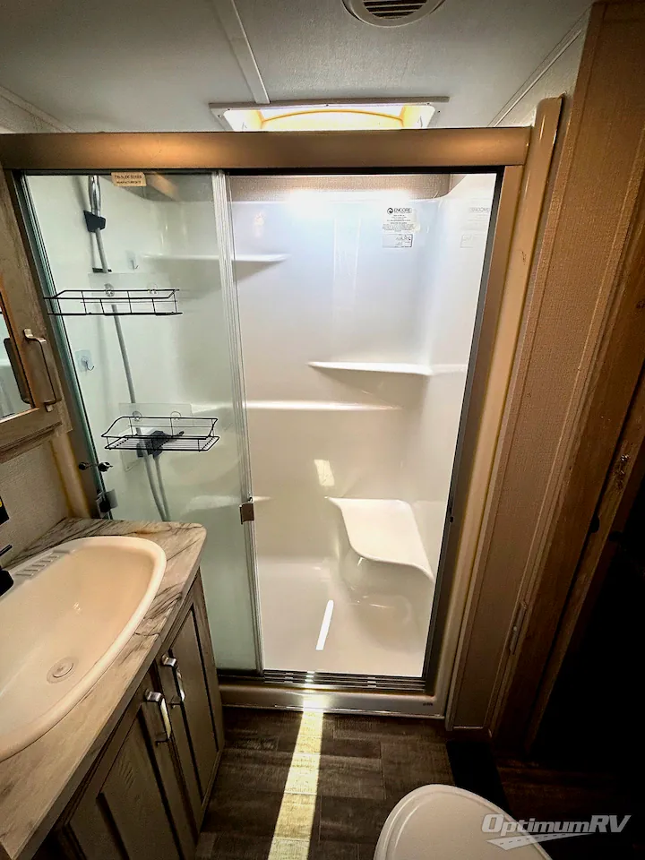 2022 Keystone Avalanche 390DS, Photos photo 11