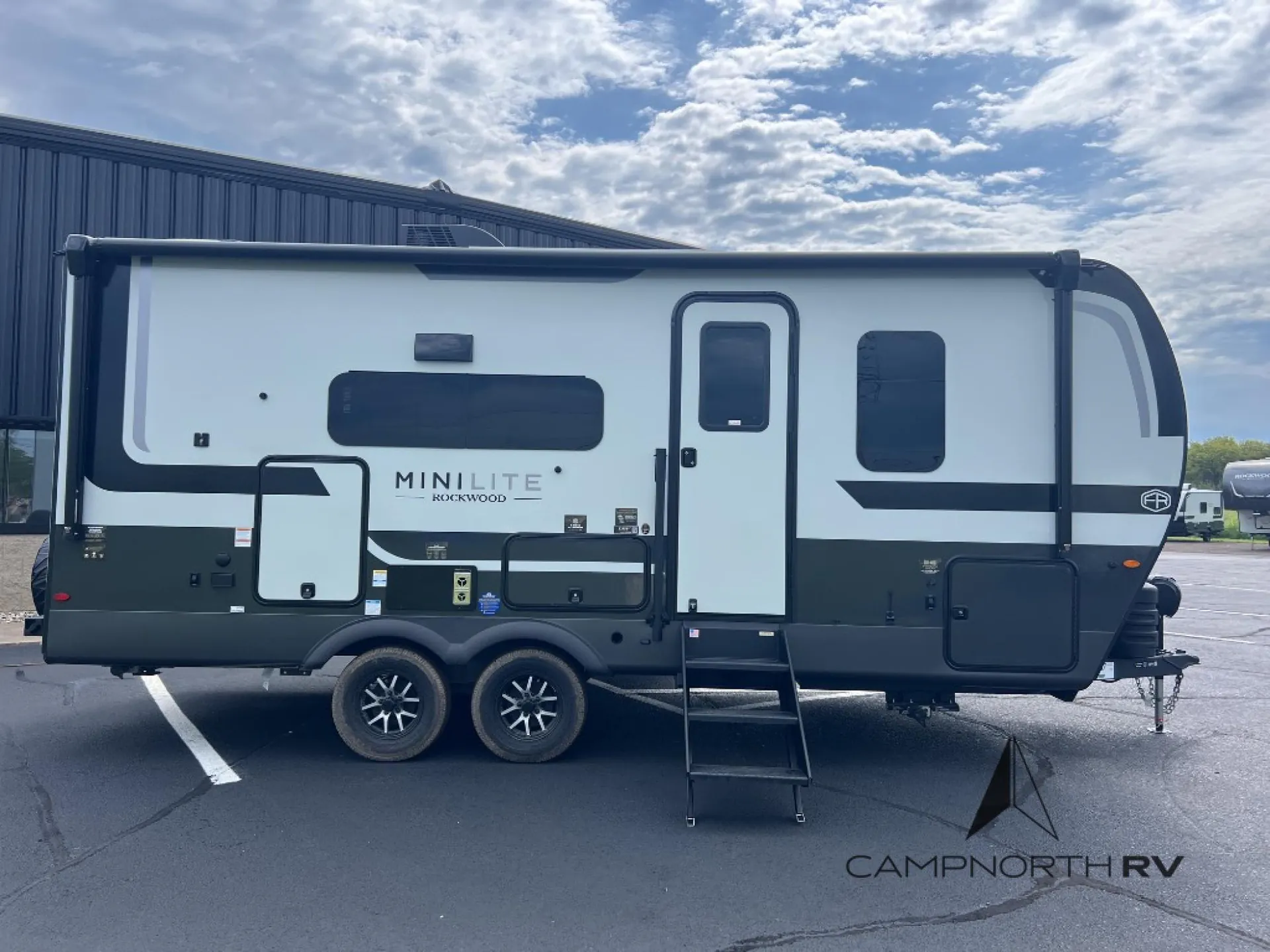 2027 Forest River Rockwood Mini Lite 2213S - Photo 4