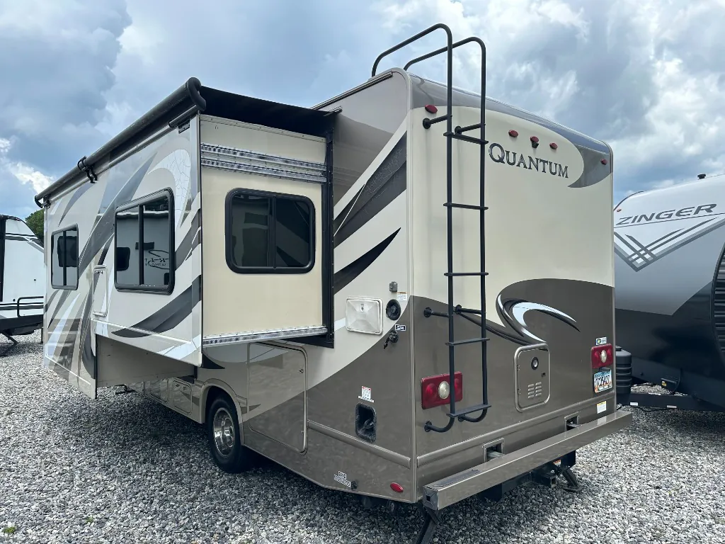 2018 Thor Motor Coach Quantum RC25 - Photo 4