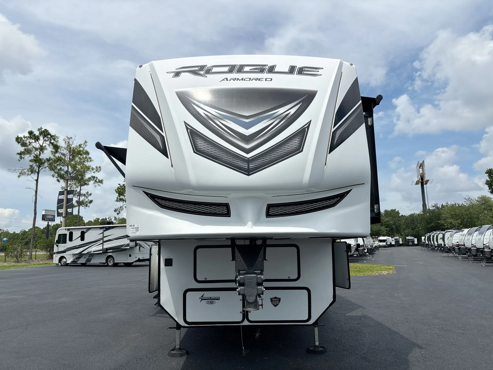 2023 Forest River Vengeance Rogue Armored 4007 — front
