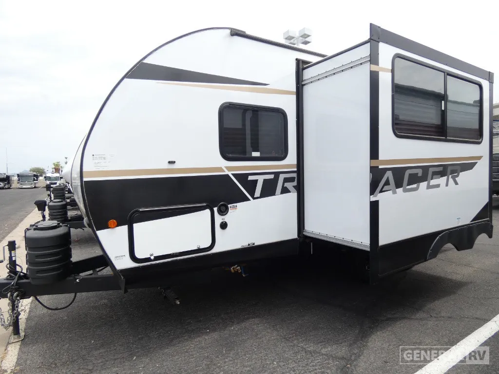 2025 Prime Time Tracer LE 190RBSLE - Photo 4