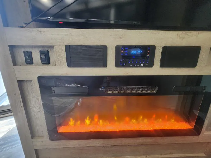 2021 Keystone Raptor 429, Photos photo 13