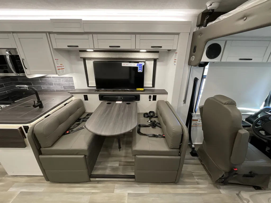 2026 entegra coach Vision 27A, Photos photo 14